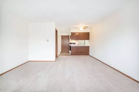 411 Division St, Excelsior, MN 55331