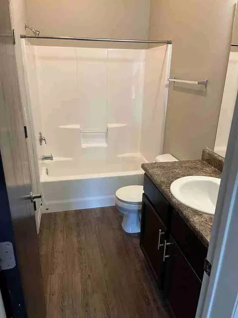 1014 E Walnut St, Springfield, MO 65806 photo 9