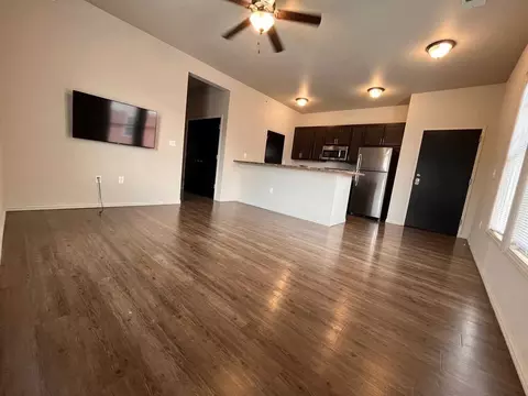 1014 E Walnut St, Springfield, MO 65806