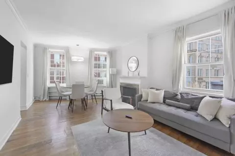 200 E 11th St, New York, NY 10003