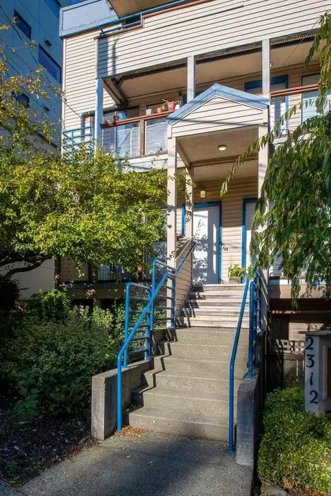 2312 E Denny Way, Seattle, WA 98122