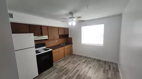 111 NW 152nd St, Golden Glades, FL 33169