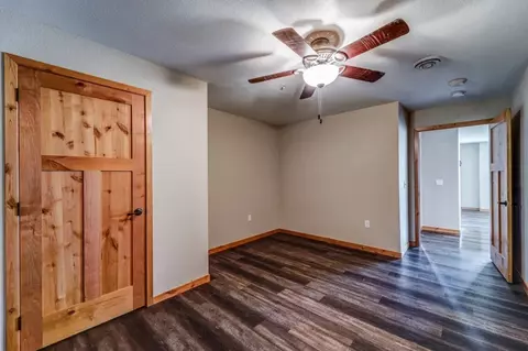 216 Sunset Pl, Neillsville, WI 54456