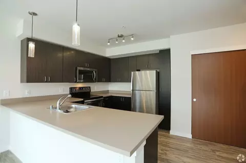 1795 NE 205th St, Shoreline, WA 98155