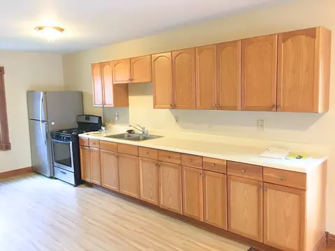 460 E Lincoln Ave, Milwaukee, WI 53207