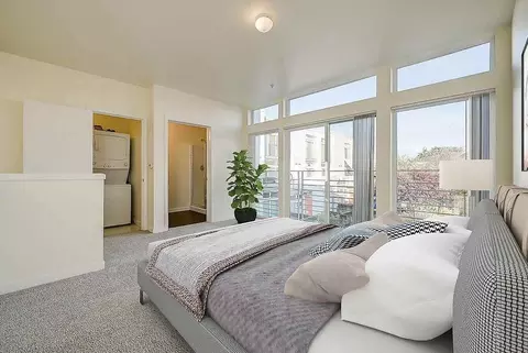 2483 Birch Ave N, Seattle, WA 98109 photo 9