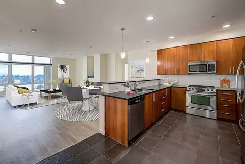 2483 Birch Ave N, Seattle, WA 98109 photo 13