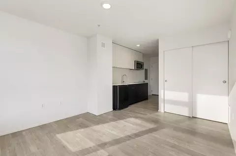 722 E Pike St, Seattle, WA 98122