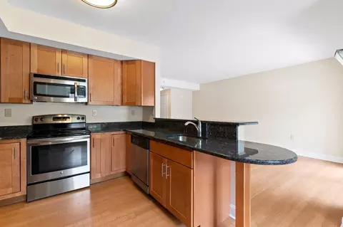 913 S Severgn Dr, Exton, PA 19341 photo 5