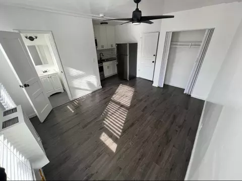 851 S Kenmore Ave, Los Angeles, CA 90005