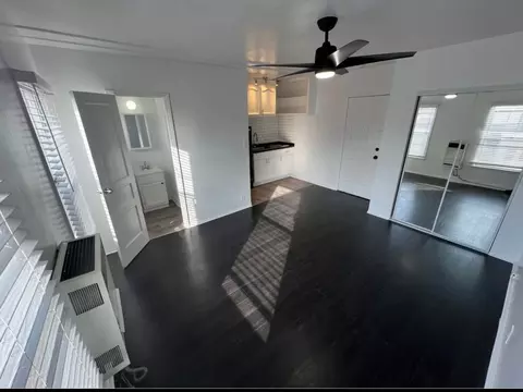 851 S Kenmore Ave, Los Angeles, CA 90005