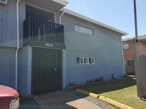 9603 Marlive Ln, Houston, TX 77025