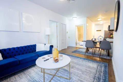 200 E 11th St, New York, NY 10003