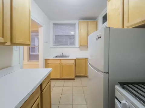 4500 N Ashland Ave, Chicago, IL 60640