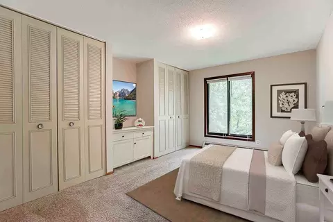 8680 Old Cedar Ave S, Bloomington, MN 55425 photo 7