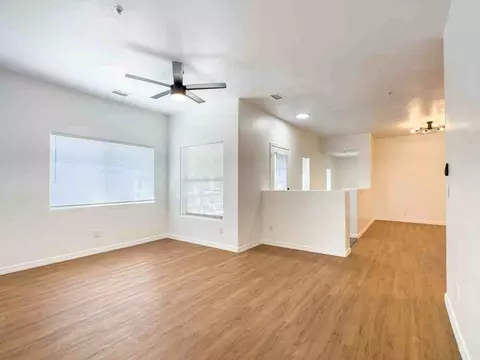 8050 N 61st Ave, Glendale, AZ 85302