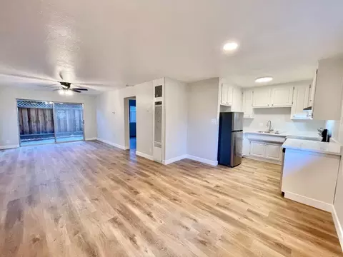 2423 T St, Sacramento, CA 95816
