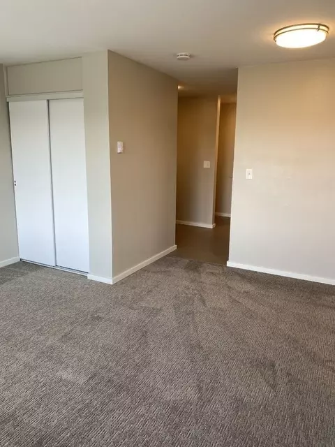 500 W Mercer St, Seattle, WA 98119