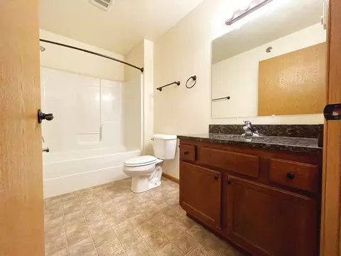 2200 33rd St NW, Minot, ND 58703 photo 25