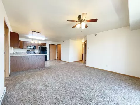 2200 33rd St NW, Minot, ND 58703 photo 21