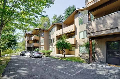 14826 SE 38th St, Bellevue, WA 98006