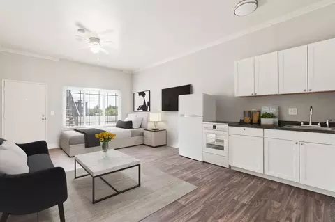 332 Mar Vista Dr, Vista, CA 92083