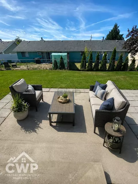 3417 Cascade Loop, Yakima, WA 98902 photo 4