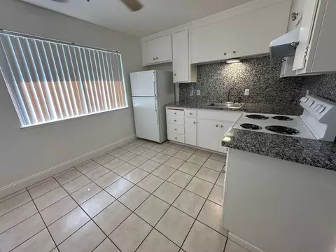1089 Oakmont Dr, San Jose, CA 95117