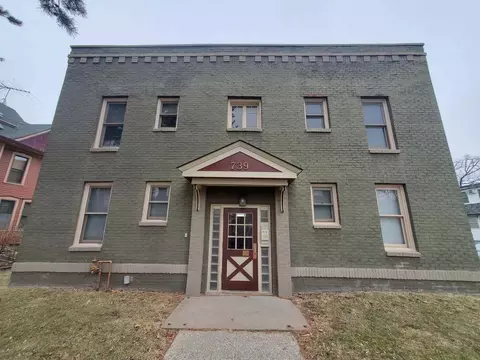 739 17th St, Des Moines, IA 50314