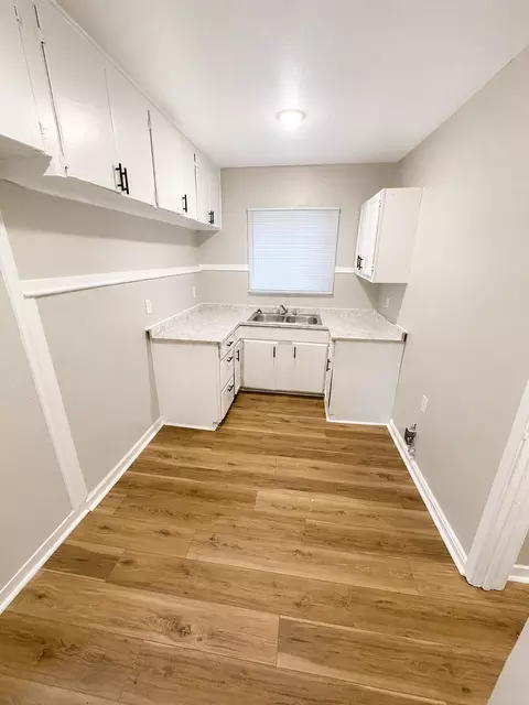 1632-1634 1636-1638 N Hillside St, Wichita, KS 67214