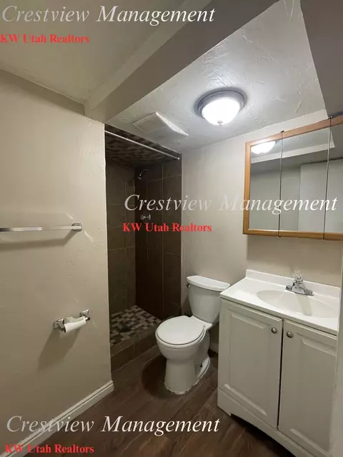 349 355 E Lindell Ave, Sandy, UT 84070 photo 3