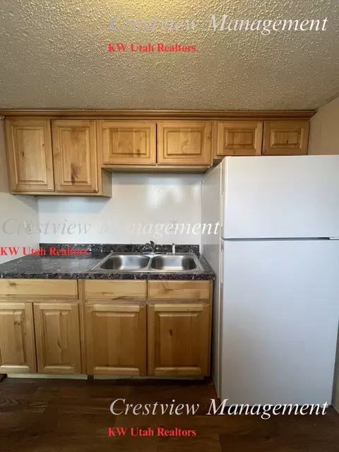 349 355 E Lindell Ave, Sandy, UT 84070 photo 2