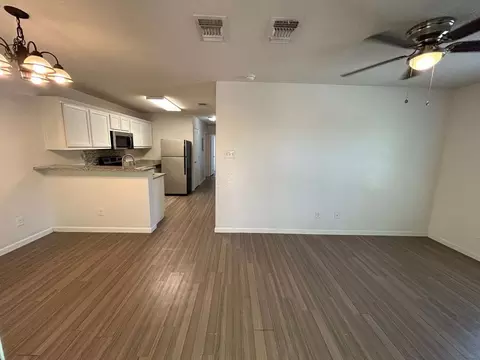 1615 N Navidad St, San Antonio, TX 78201