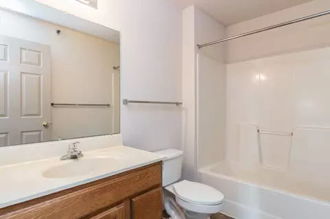 2901 N Governeour St, Wichita, KS 67226