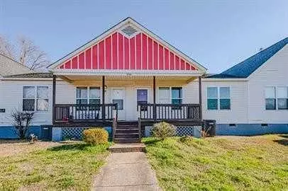 312 Hoskins Mill Ln, Charlotte, NC 28208