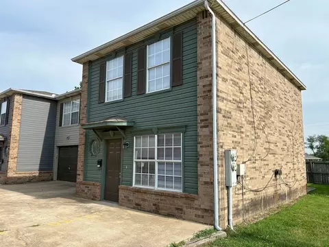 1015 SE 5th St A B #1015-1015, Bentonville, AR 72712