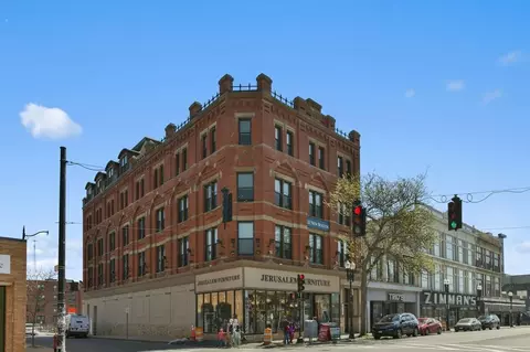 64 Market St, Lynn, MA 01901