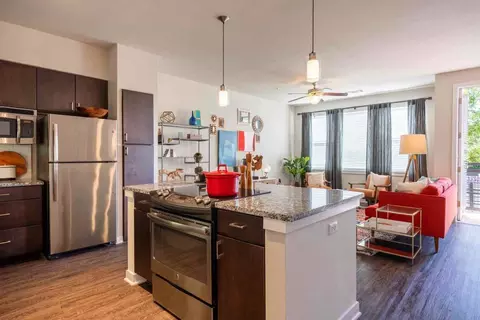 5010 S Congress Ave, Austin, TX 78745 photo 3