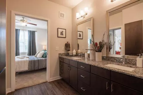 5010 S Congress Ave, Austin, TX 78745 photo 9