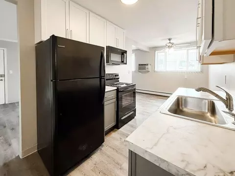 177 Thompson Ave E, West Saint Paul, MN 55118
