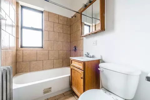 7440 S Phillips Ave, Chicago, IL 60649 photo 20