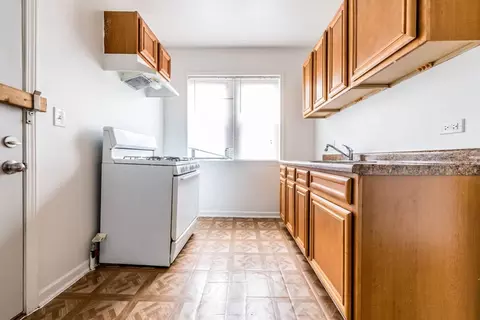 7440 S Phillips Ave, Chicago, IL 60649 photo 29