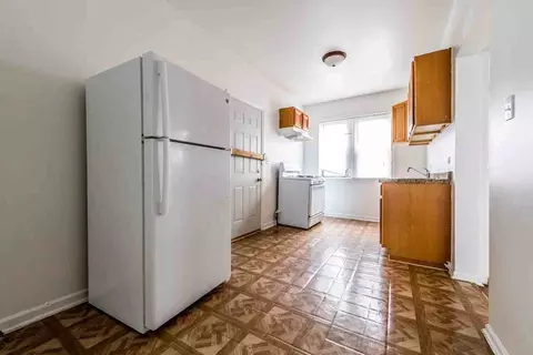 7440 S Phillips Ave, Chicago, IL 60649 photo 30