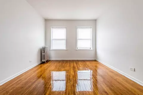 7440 S Phillips Ave, Chicago, IL 60649 photo 24