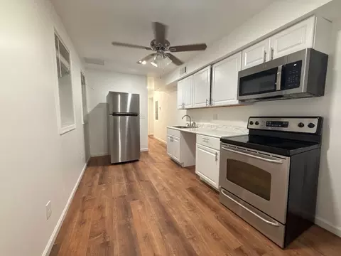 318 N Paca St, Baltimore, MD 21201