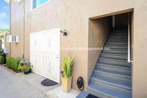 127 E Brookdale Pl, Fullerton, CA 92832