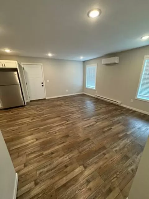105 Saint Lawrence St, Decorah, IA 52101