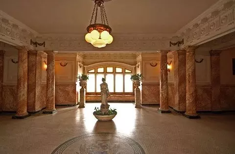 115 W Olympic Pl, Seattle, WA 98119