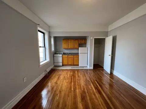 68 Van Reypen St, Jersey City, NJ 07306
