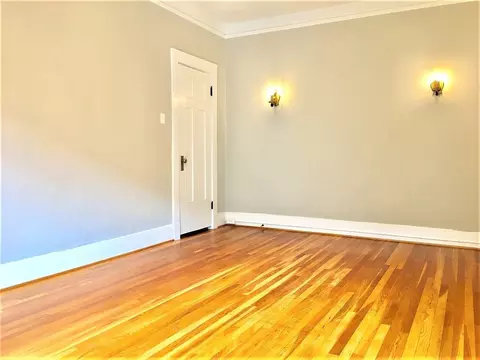 417 13th Ave E, Seattle, WA 98102